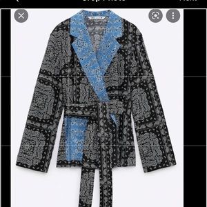BRAND NEW ‼️‼️ Zara paisley bandana printed wrap blouse